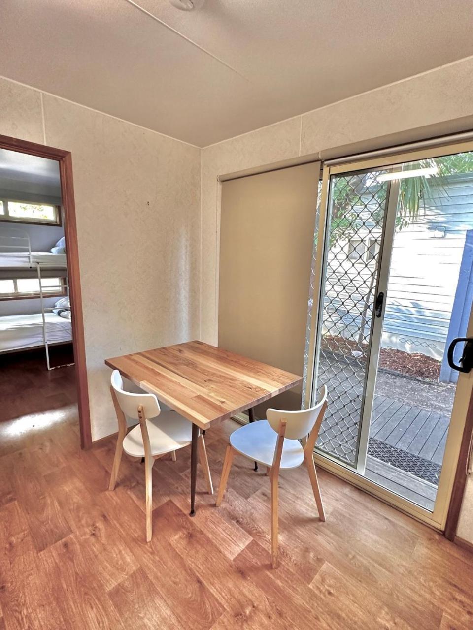 רייא Kanasta Caravan Park חדר תמונה